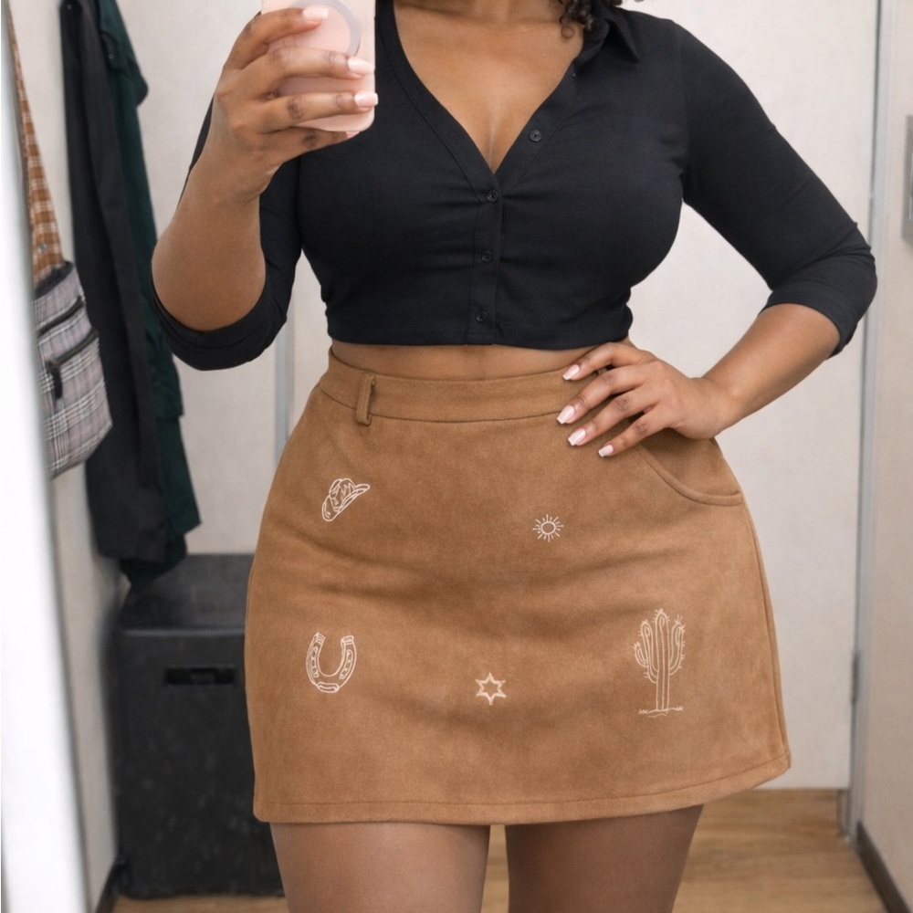 Faux suede satin lined western embroidered mini skirt Sz  L Y2K festival boho